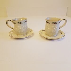 Set of 2 PartyLite Holly Leaf  Cups and Saucers Holiday Tea Lights Candleholders